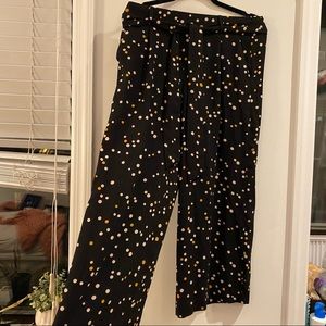 Wide Legged Cropped Pants with Polka Dots Size S